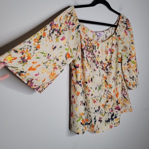 Izzy and Lola size Medium off shoulder boho water color splatter wide sleeve - Picture 7 of 10